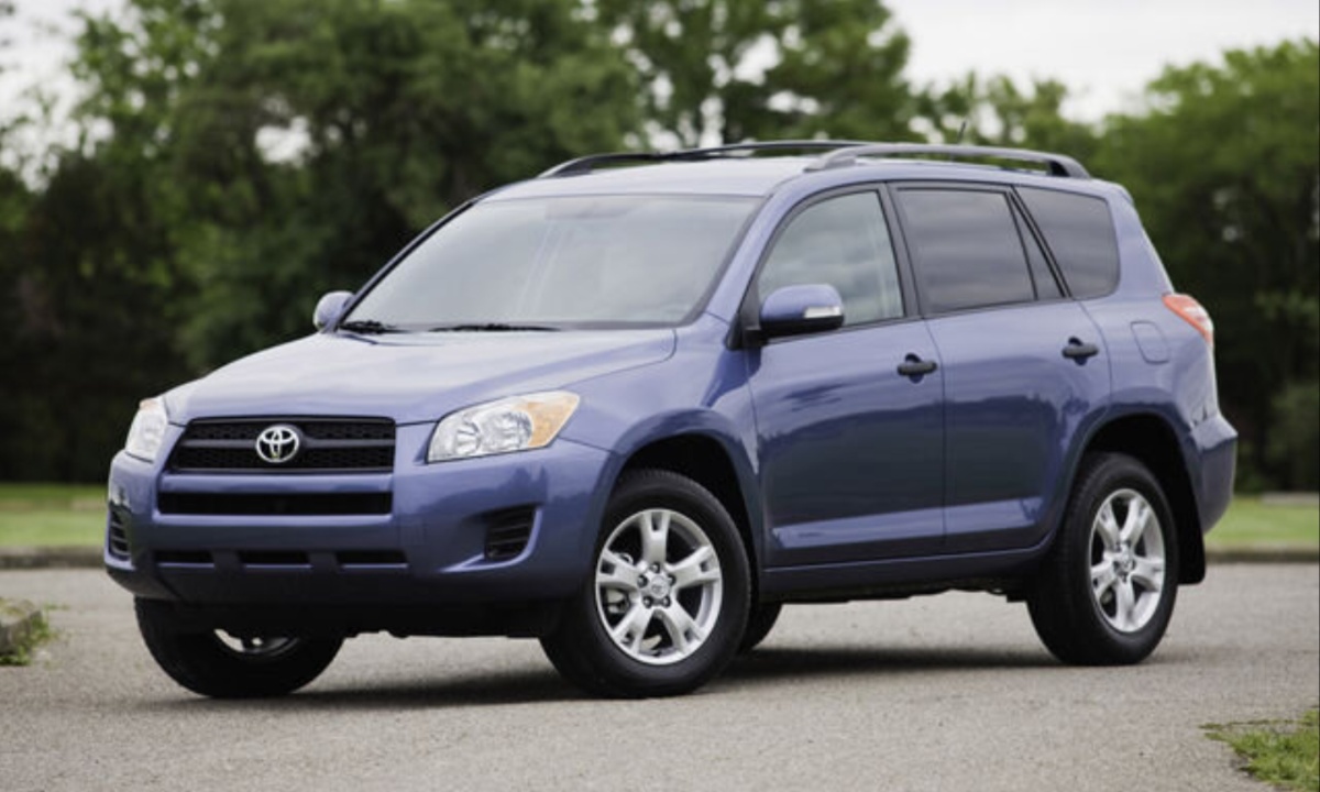 2010 Toyota RAV4 (3) 2010 Toyota RAV4 (3)