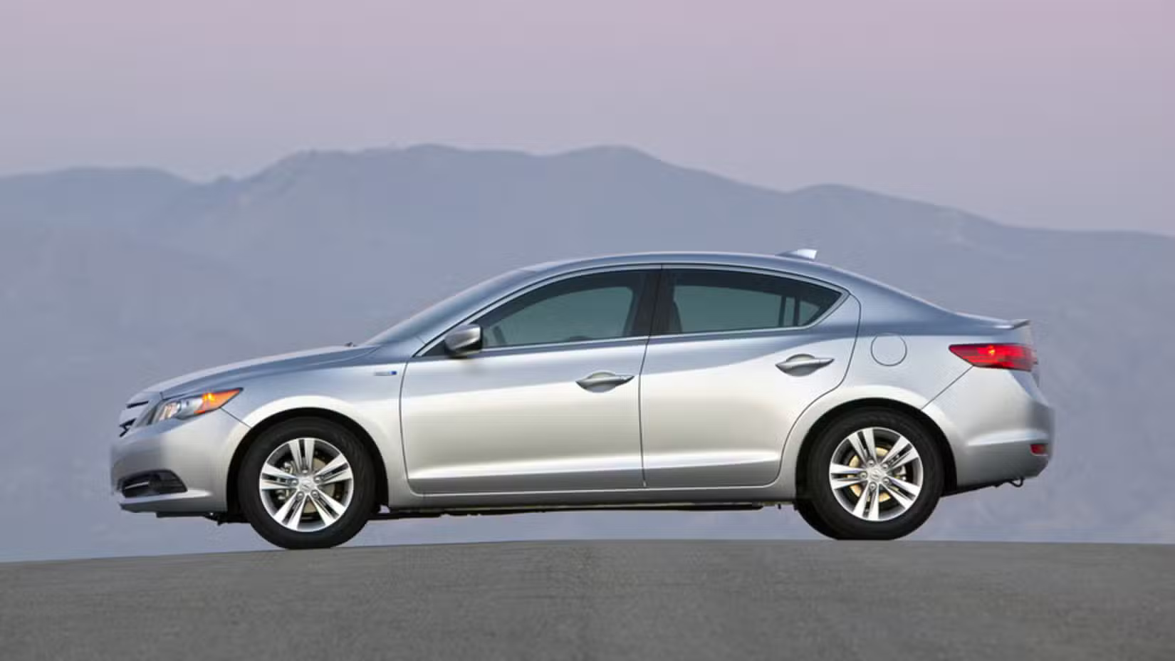 2013 Acura ILX Hybrid 2013 Acura ILX Hybrid