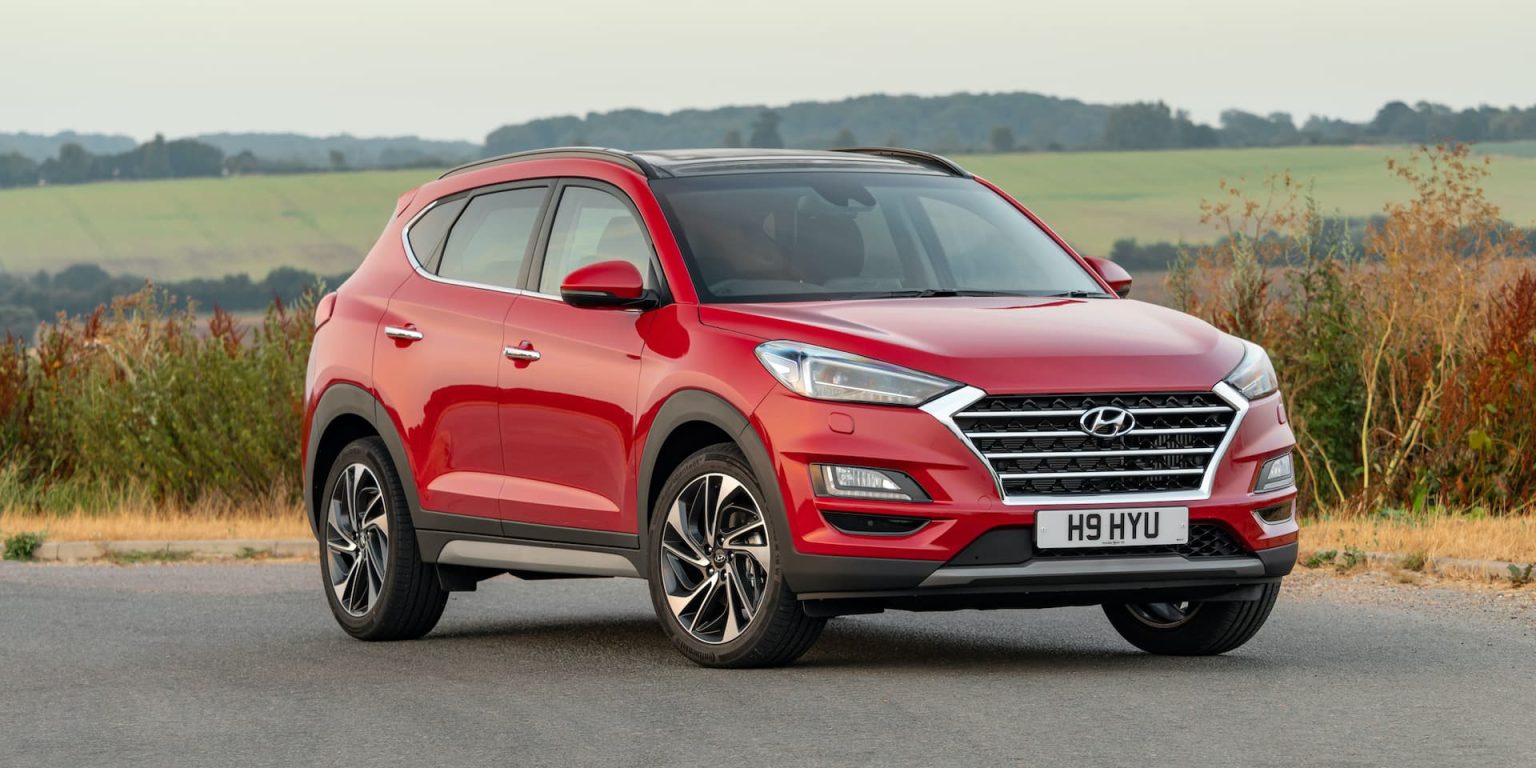 15 Reliable Luxury SUVs That Hold Their Value Over The Years - DAX Street