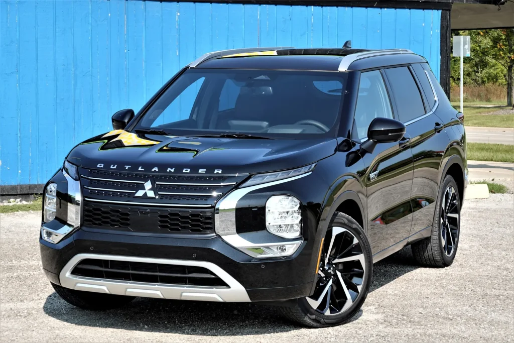 2023 Mitsubishi Outlander