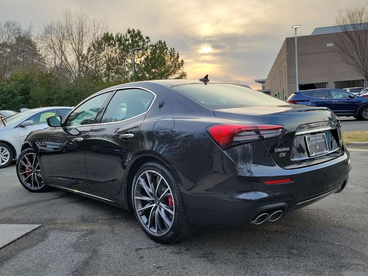 2024 Maserati Ghibli 2024 Maserati Ghibli