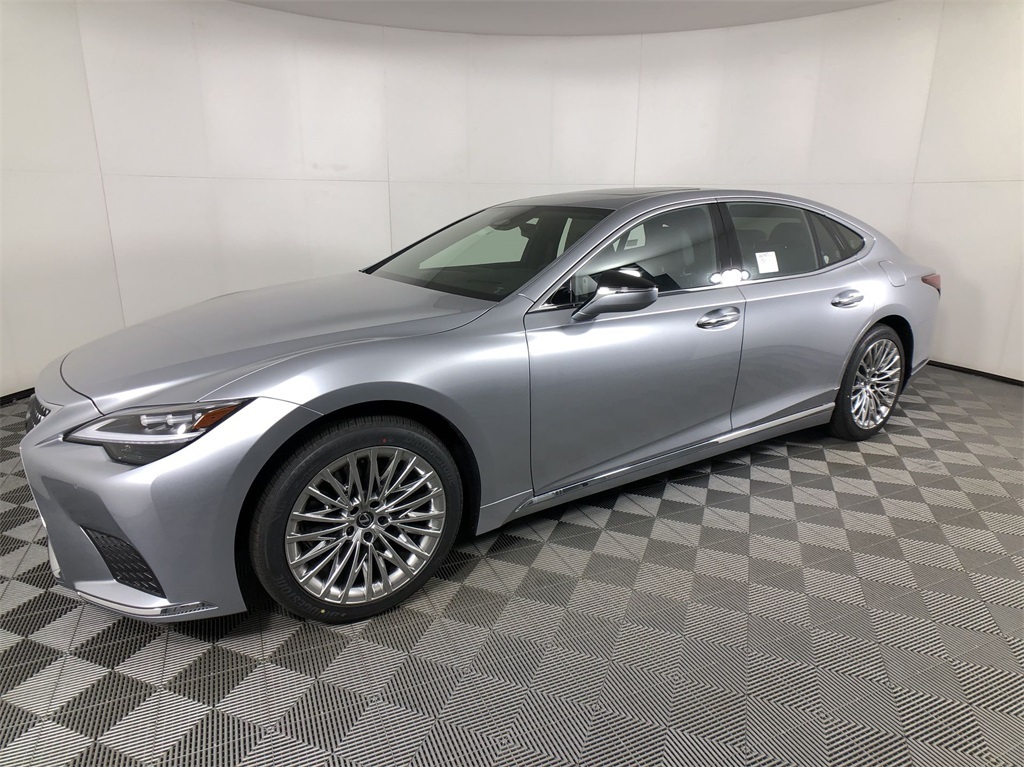 2025 Lexus LS 500h