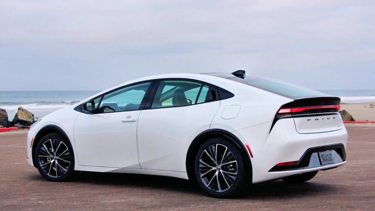 2025 Toyota Prius
