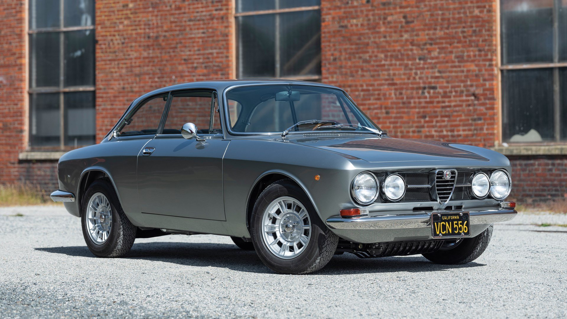Alfa Romeo 1750 GT Veloce Alfa Romeo 1750 GT Veloce