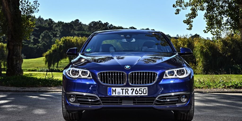 BMW 5 Series (F10 Generation) BMW 5 Series (F10 Generation)