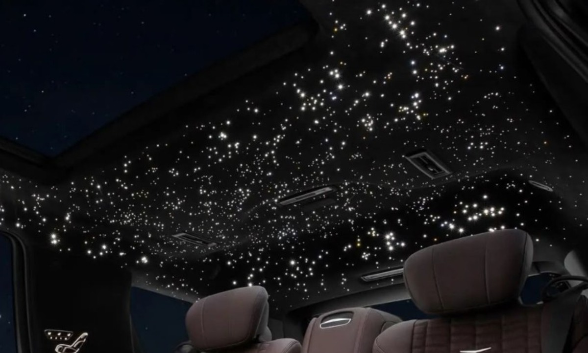 Cadillac Escalade – Night Vision with Pedestrian Detection Cadillac Escalade – Night Vision with Pedestrian Detection