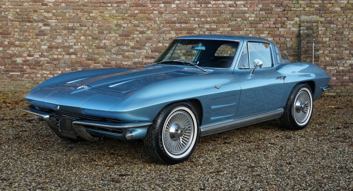 Chevrolet Corvette Stingray (C2) Chevrolet Corvette Stingray (C2)