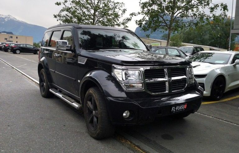 Dodge Nitro (2007–2012)