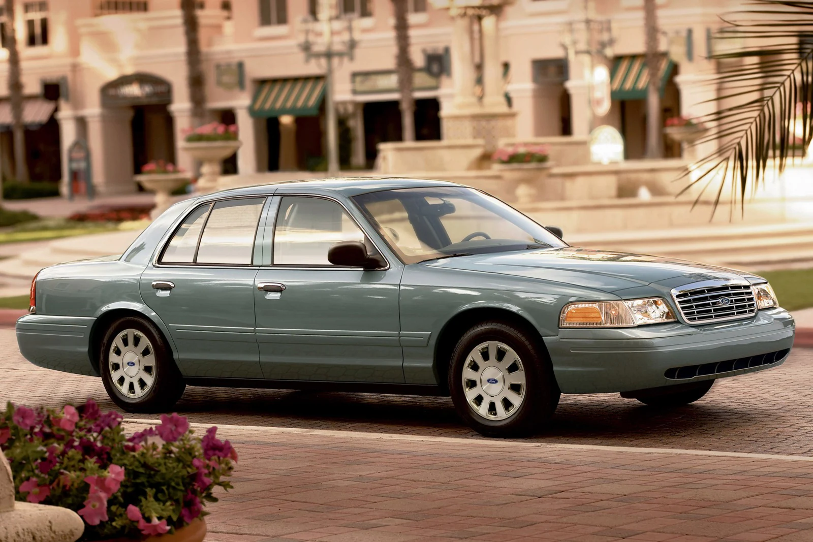 Ford Crown Victoria Ford Crown Victoria