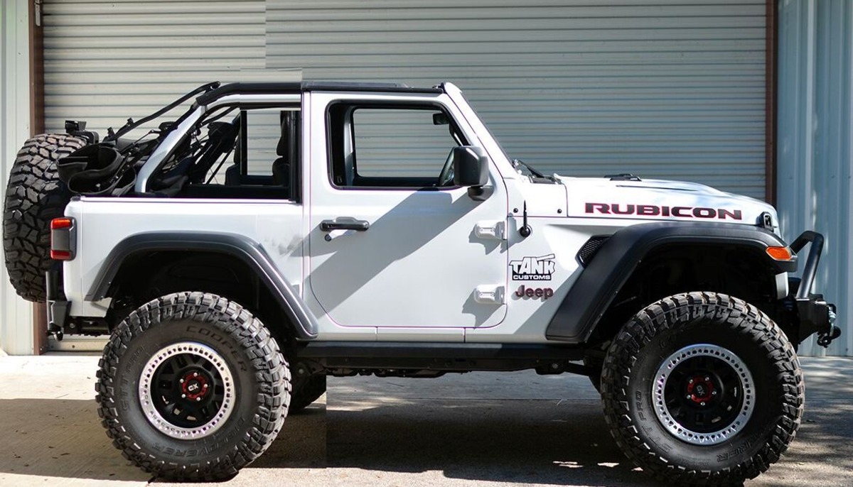 Jeep Wrangler (2-Door) Jeep Wrangler (2-Door)