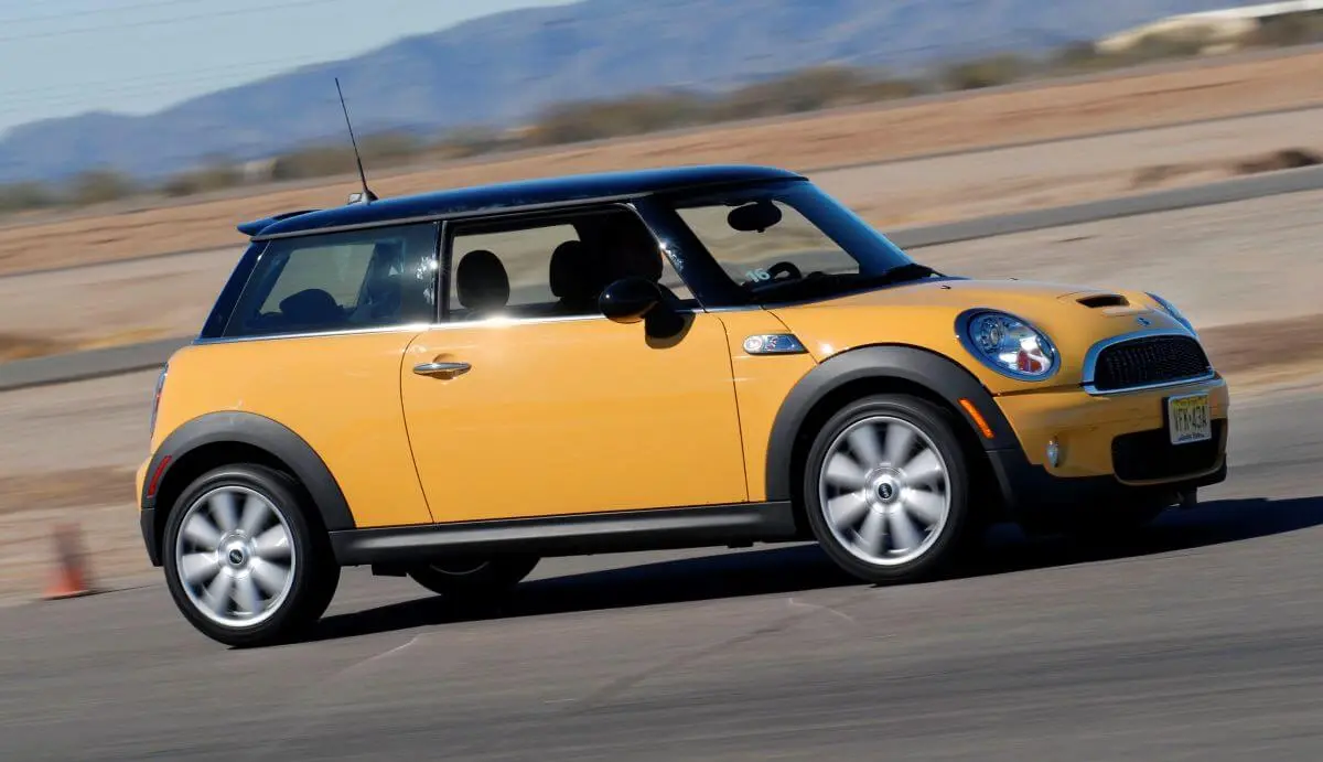 MINI Cooper S (R56 Generation, 2007 2013) MINI Cooper S (R56 Generation, 2007 2013)