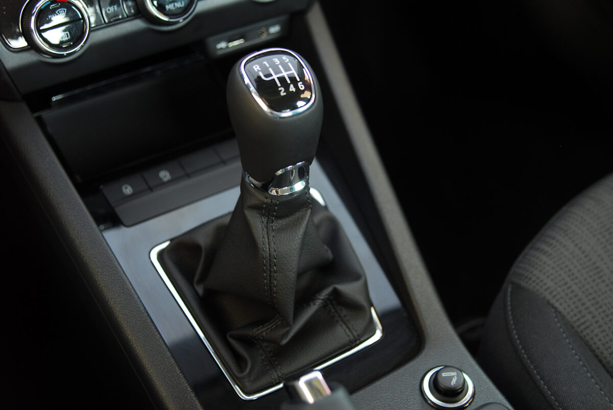 manual gear shift manual gear shift