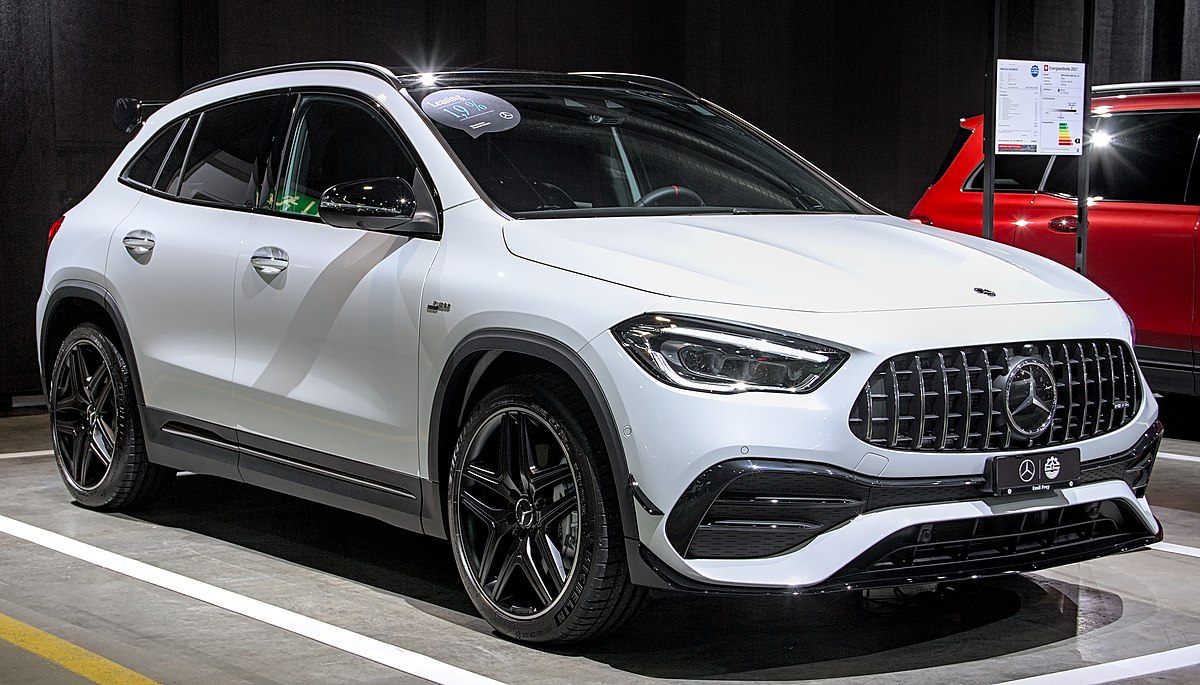 Mercedes AMG GLA 35 Mercedes AMG GLA 35
