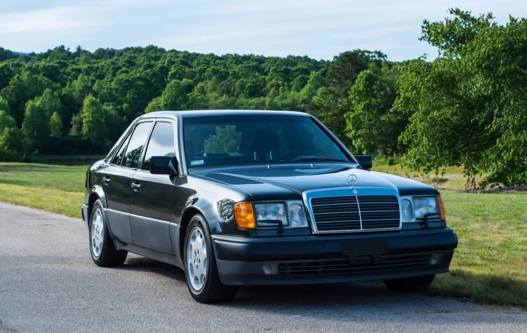 Mercedes Benz E Class (W124) Mercedes Benz E Class (W124)