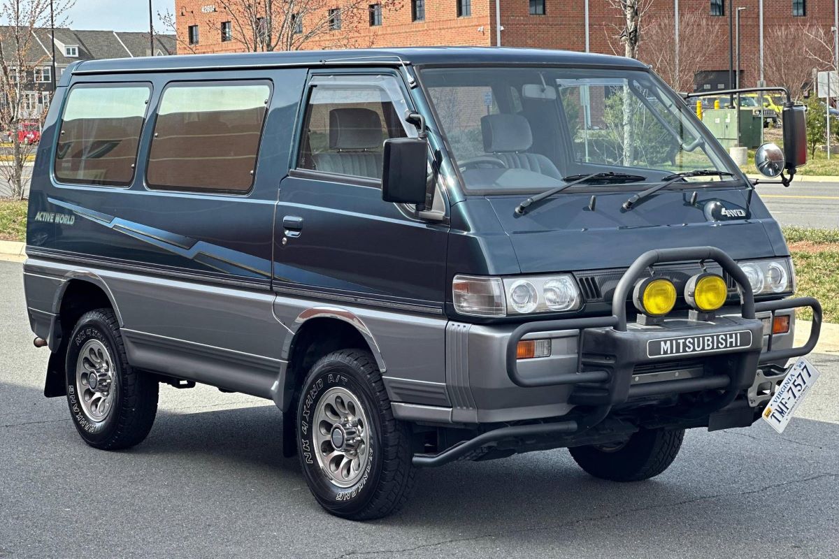 Mitsubishi Delica Star Wagon Mitsubishi Delica Star Wagon