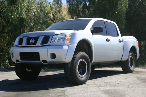 Nissan Titan (2004 2015) Nissan Titan (2004 2015)