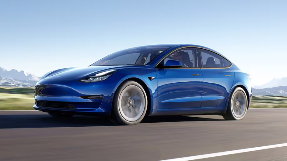 Tesla Model 3 (1) Tesla Model 3 (1)