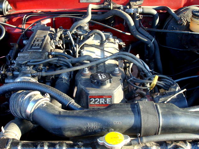 Toyota 22R,22RE 4 Cylinder Engine