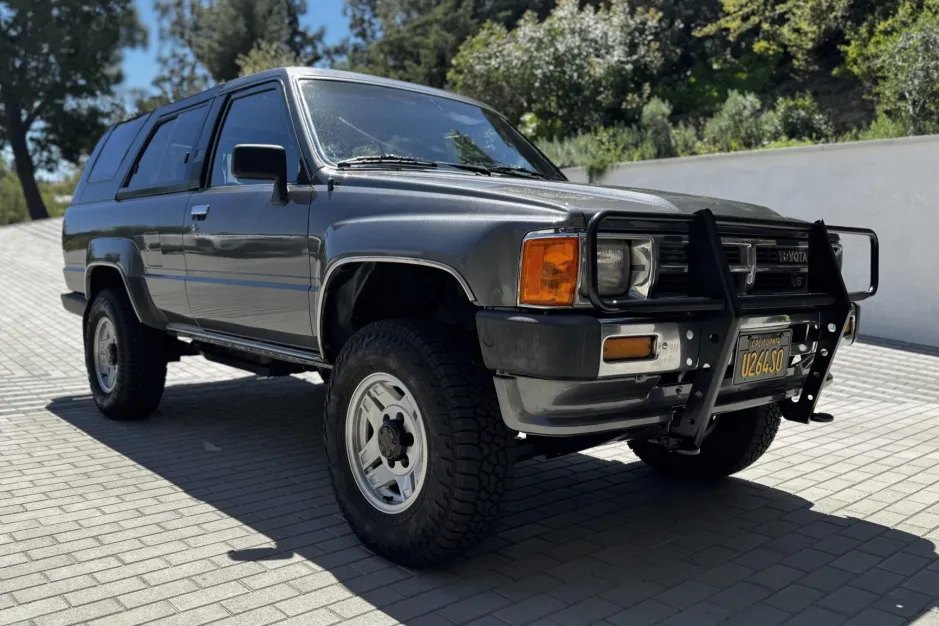 Toyota 4Runner (1983–1989) Toyota 4Runner (1983–1989)