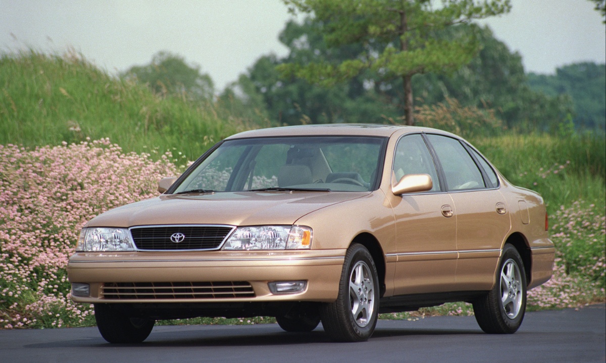 Toyota Avalon (1998) Toyota Avalon (1998)