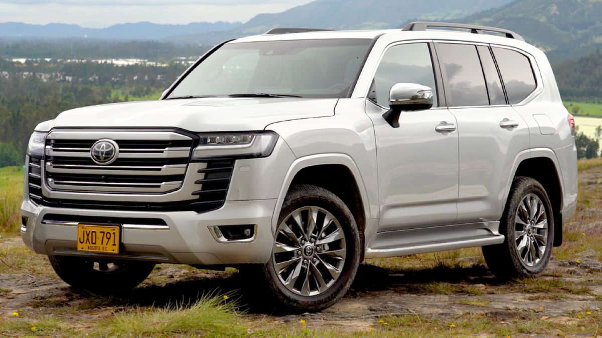 Toyota Land Cruiser V6 Toyota Land Cruiser V6
