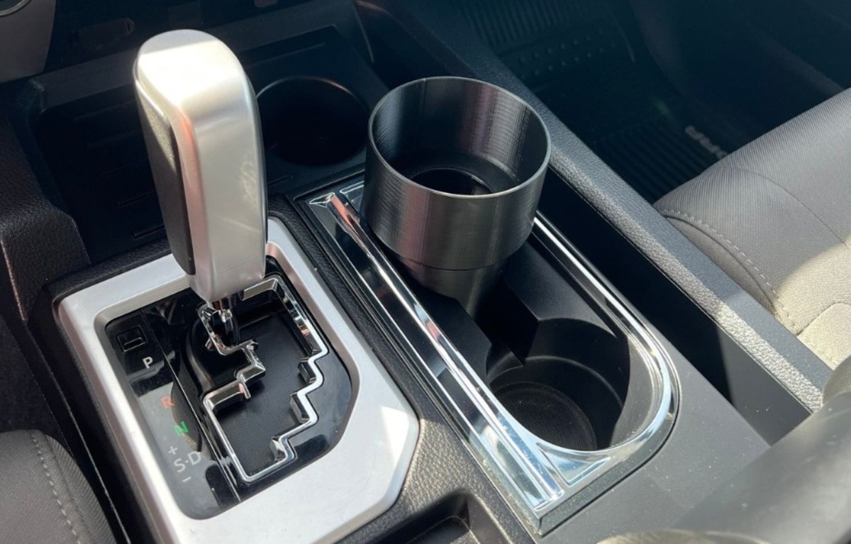 Toyota Tundra – Extra-Large Cup Holders Toyota Tundra – Extra-Large Cup Holders
