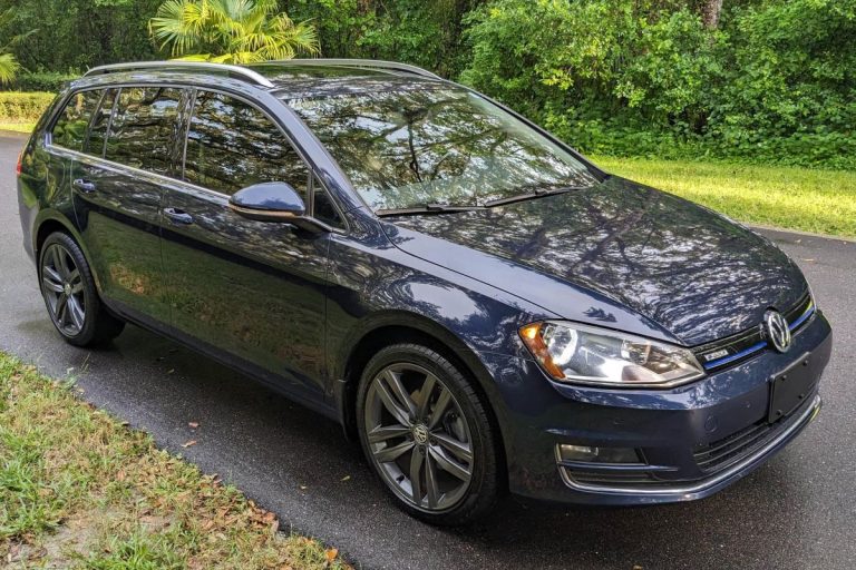 Volkswagen Golf SportWagen