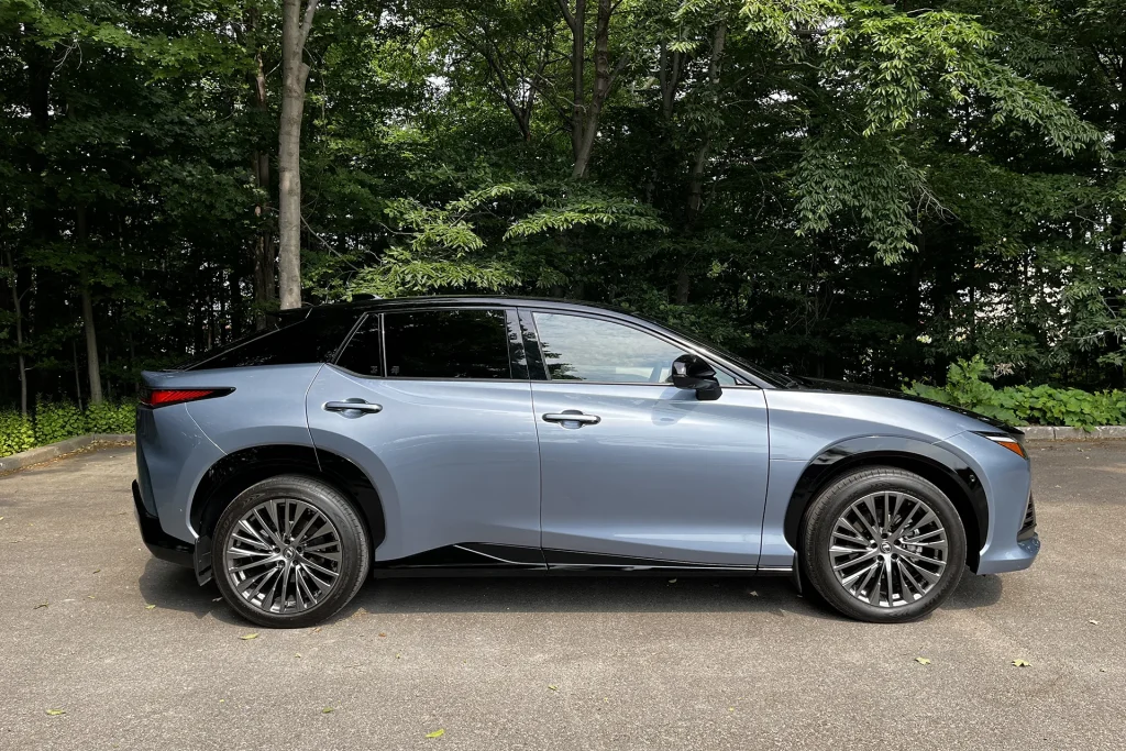 2023 Lexus RZ450e Premium 2023 Lexus RZ450e Premium