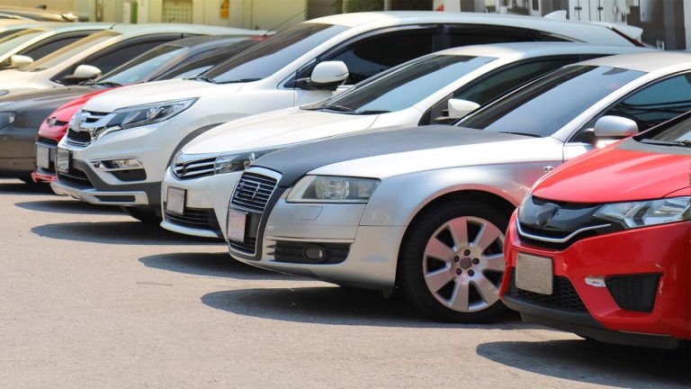 5 Cars With Cheap Registration and 5 That Cost a Fortune in Every State