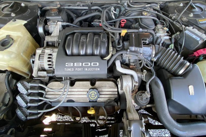 A 3800 V6 Series I engine installed in a 1995 Buick Regal