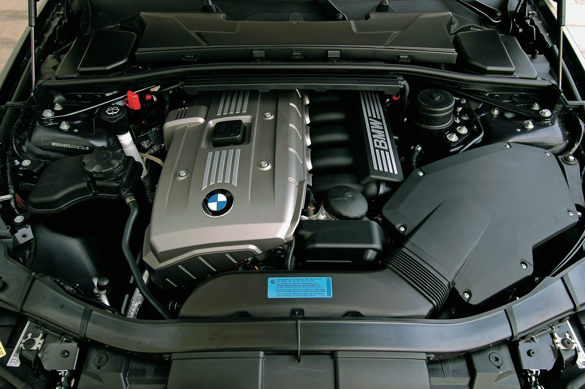 BMW N52 Inline 6 Engine