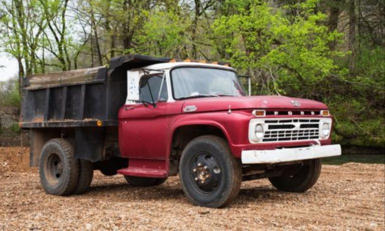 Ford 300 Inline Six (2)