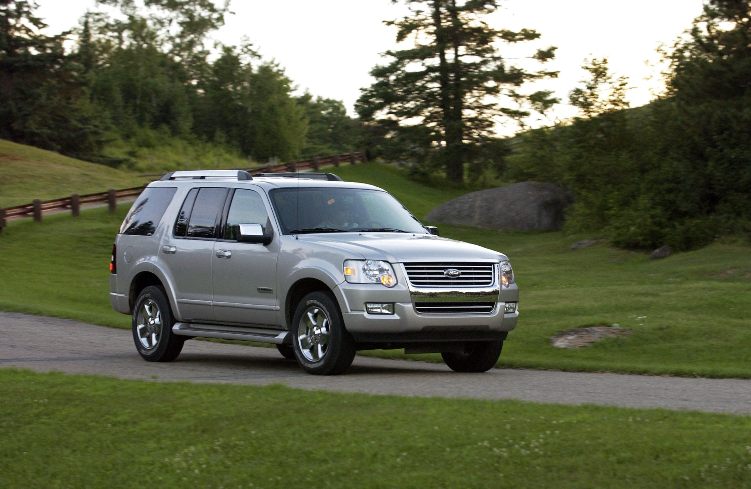 Ford Explorer (4th–6th Gen) Ford Explorer (4th–6th Gen)