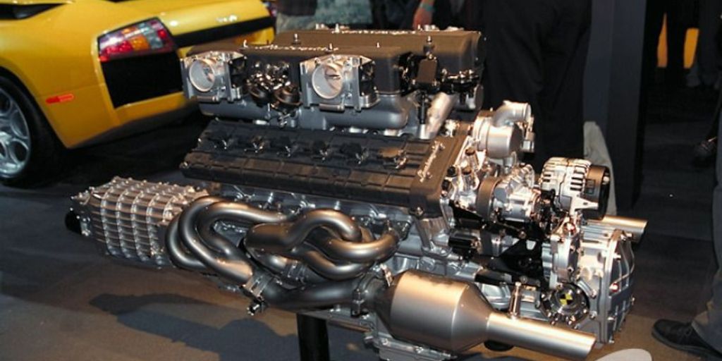Lamborghini V12