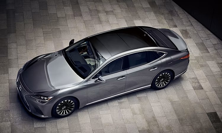Lexus LS Hybrid Whisper Quiet Panoramic Roof Lexus LS Hybrid Whisper Quiet Panoramic Roof