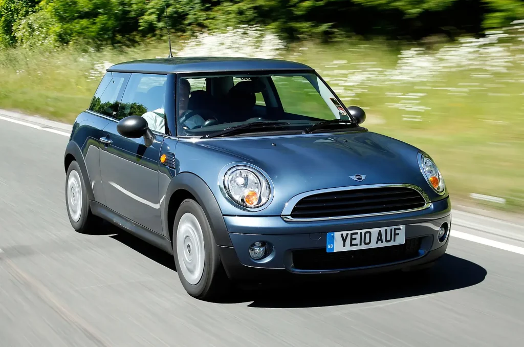 Mini Hatchback Petrol (2007–2014) Mini Hatchback Petrol (2007–2014)