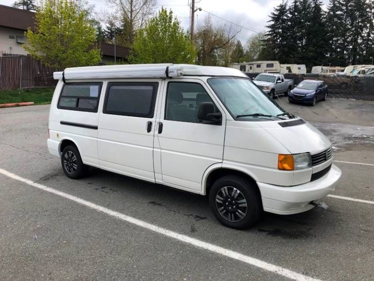 Minivans With Awkward Middle Row Access