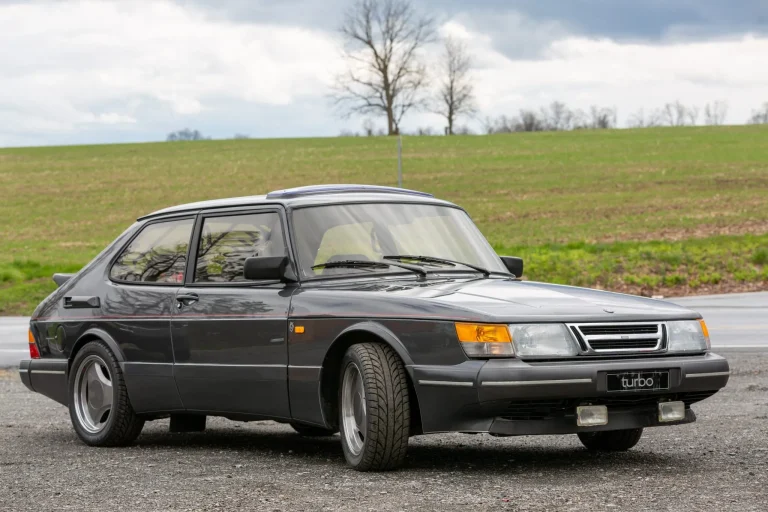 Saab 900 SPG