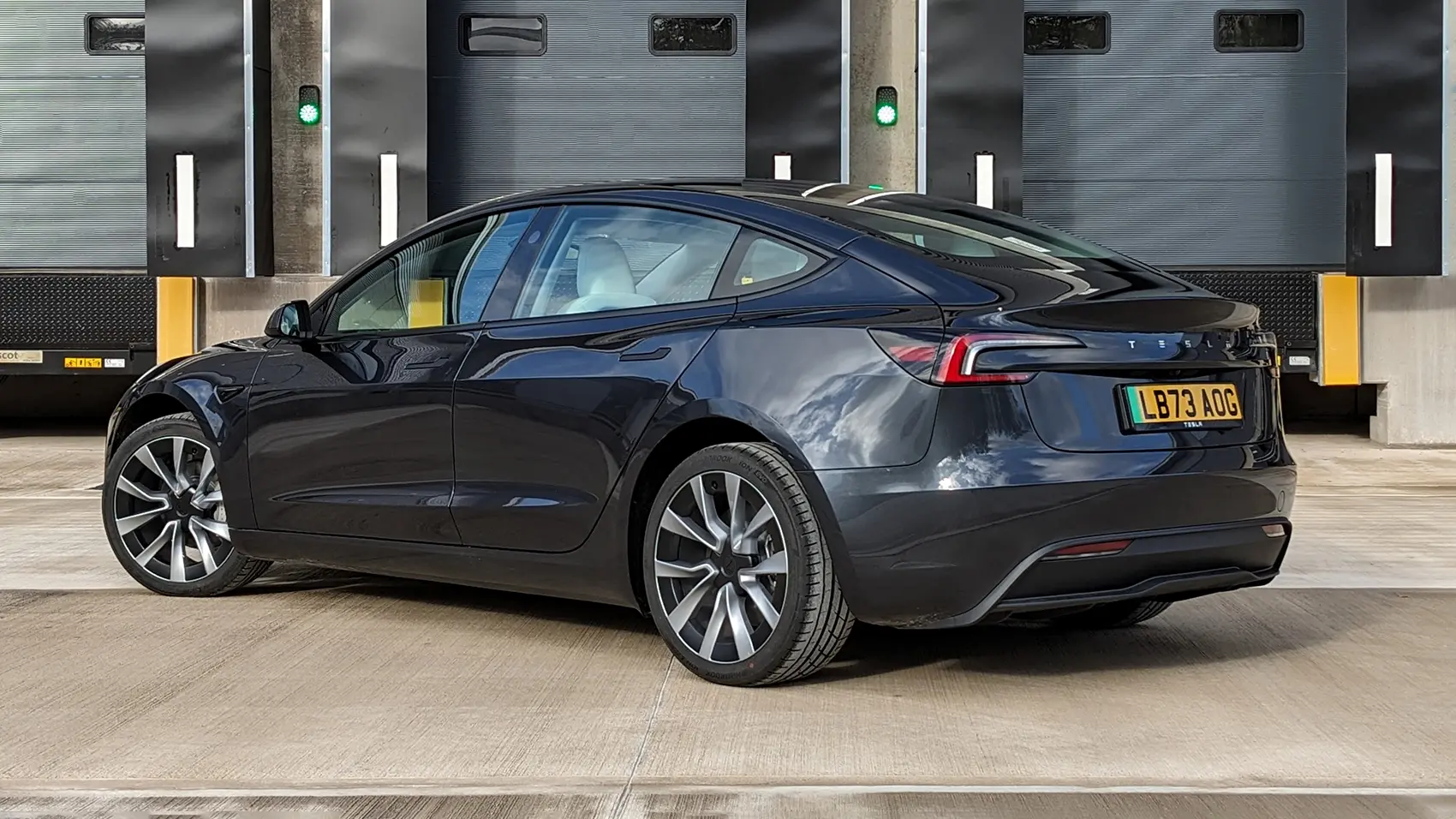 Tesla Model 3 Tesla Model 3