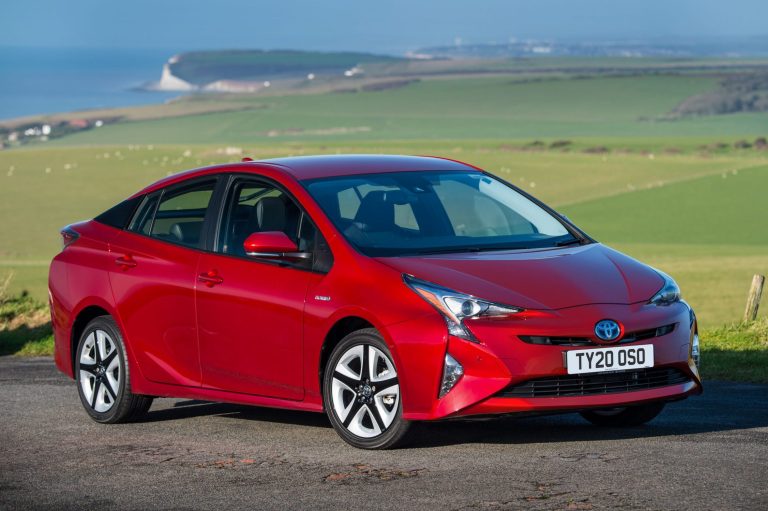 Toyota Prius (4th Generation, 2016–2022)