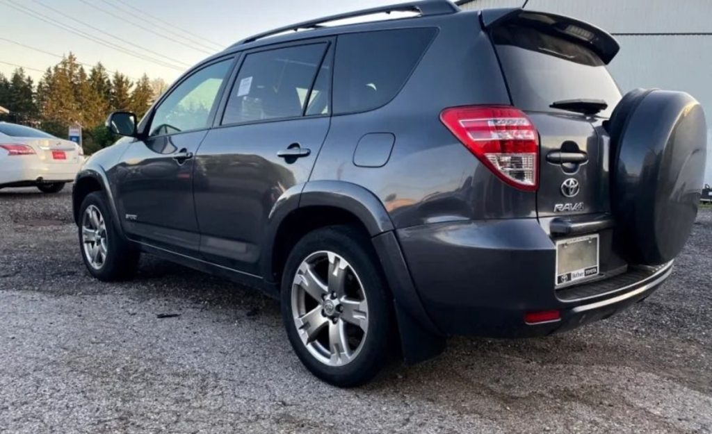 Toyota RAV4 (2012–2018 Models)