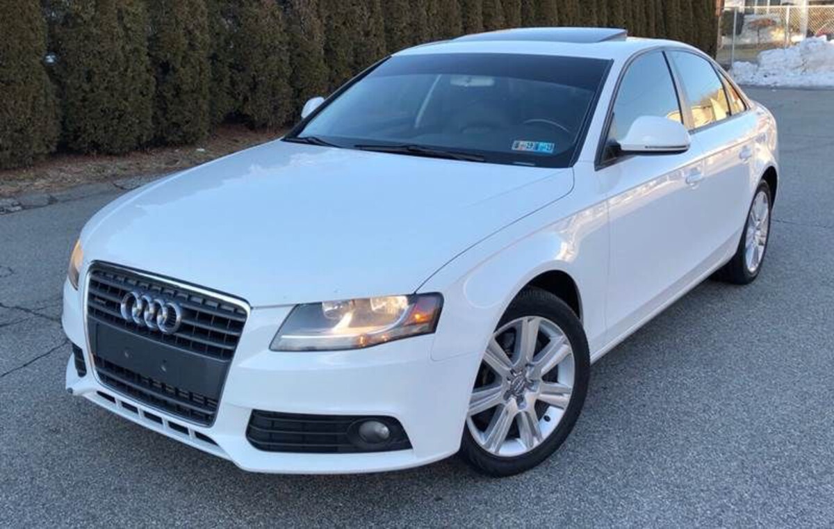 Audi A4 (2009–2016, 2.0T Engine) Audi A4 (2009–2016, 2.0T Engine)
