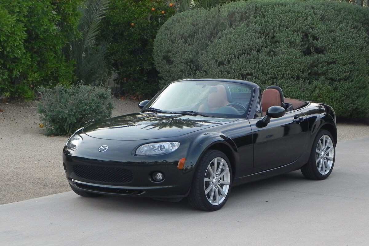 Mazda MX-5 Miata (2006–2015) Mazda MX-5 Miata (2006–2015)