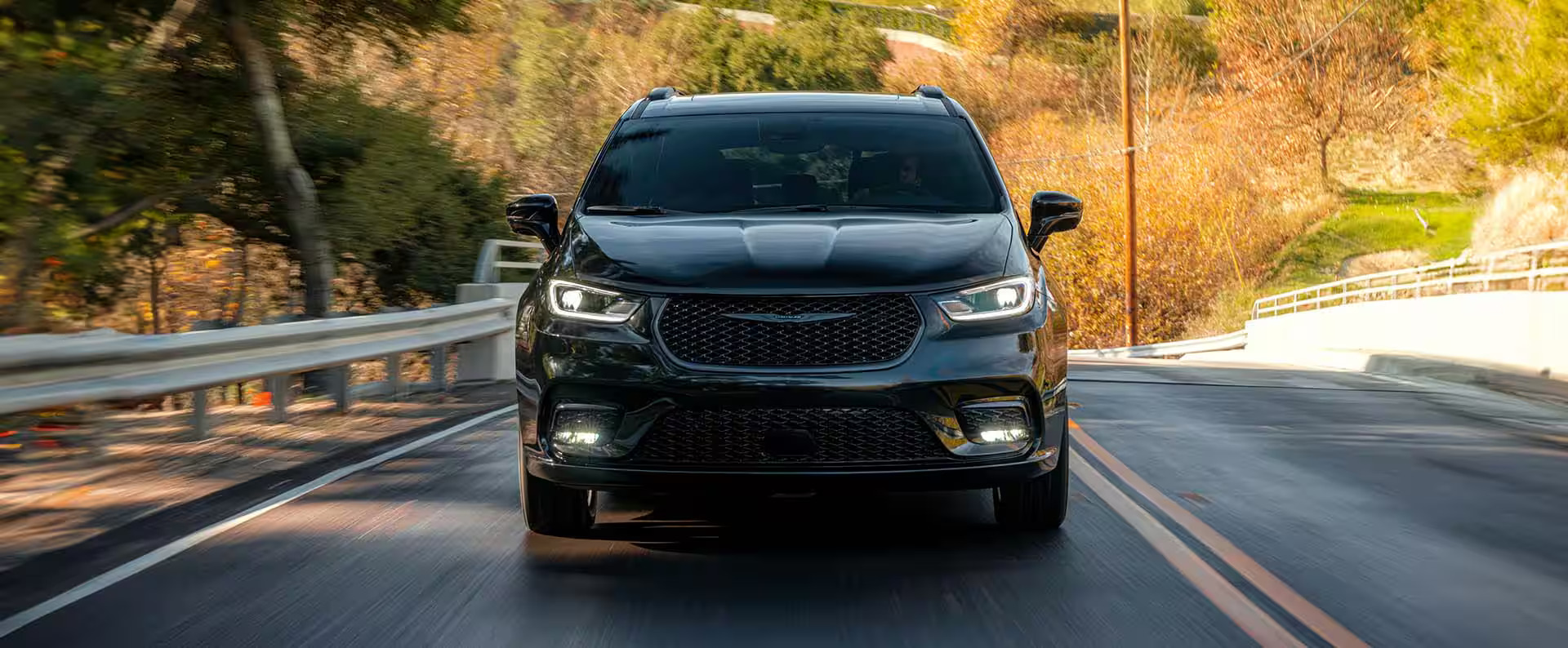 2025 Chrysler Pacifica (1)