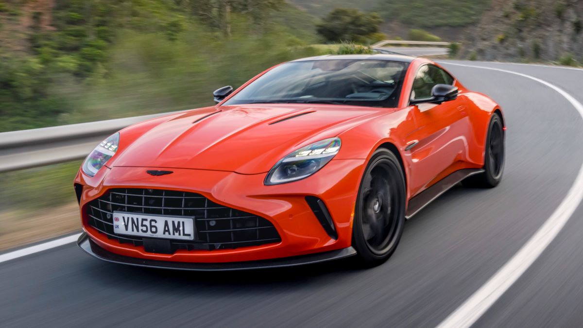 Aston Martin Vantage Aston Martin Vantage