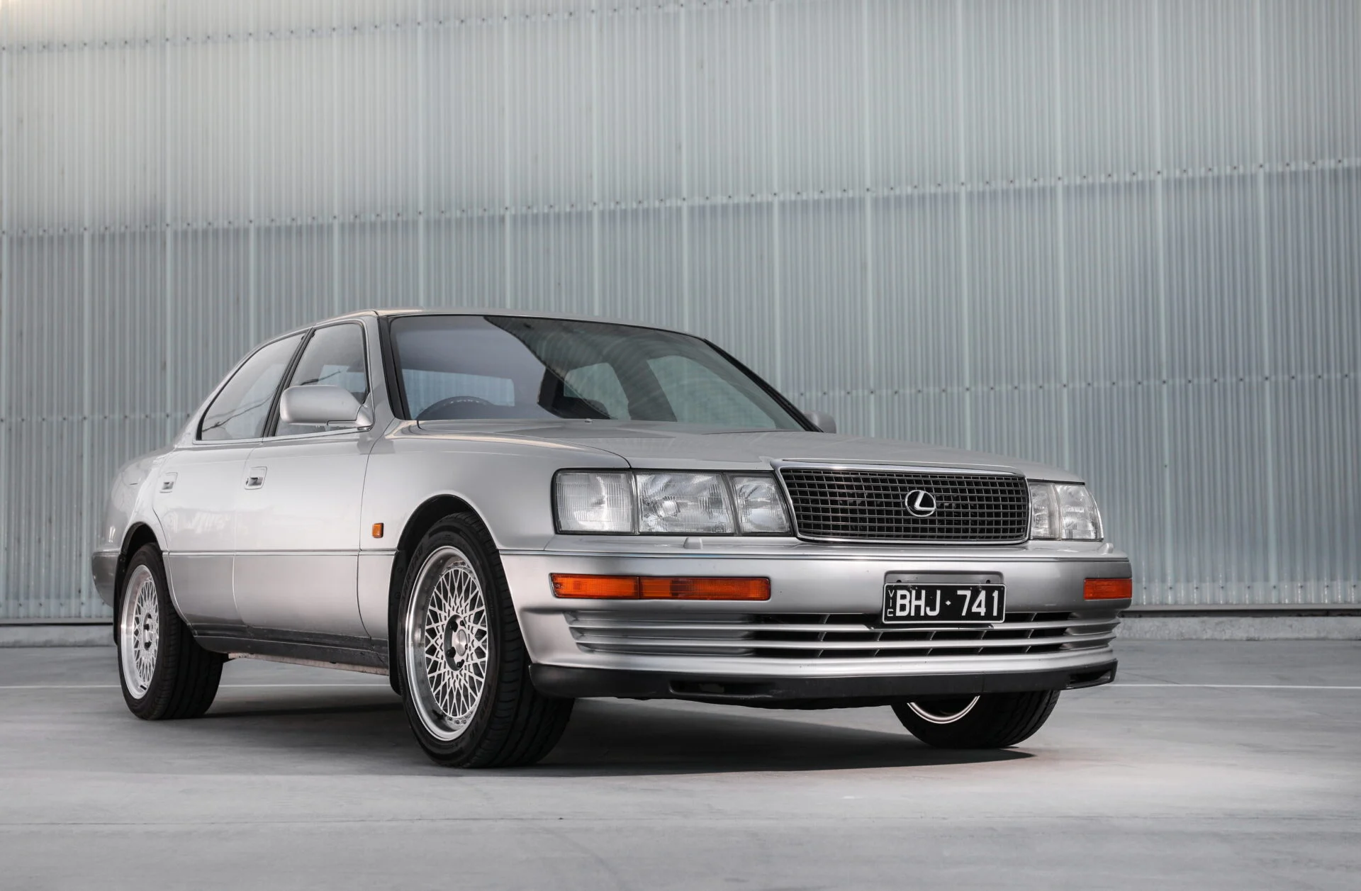 Lexus LS400
