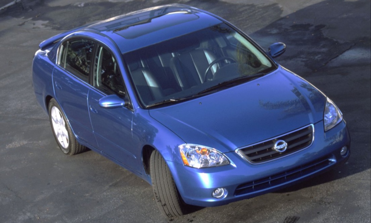 Nissan Altima (2002–2006) Nissan Altima (2002–2006)