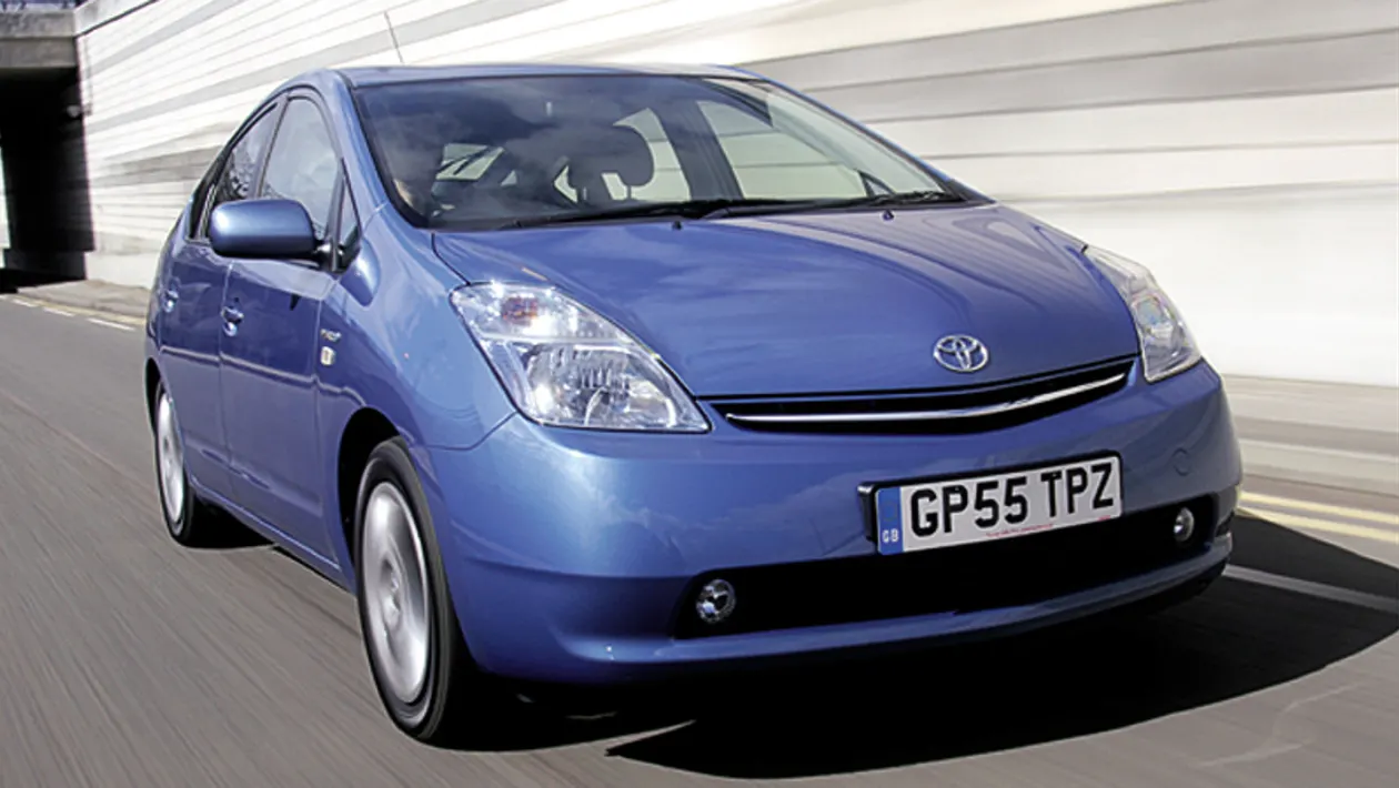 Toyota Prius (2004–2009) Toyota Prius (2004–2009)