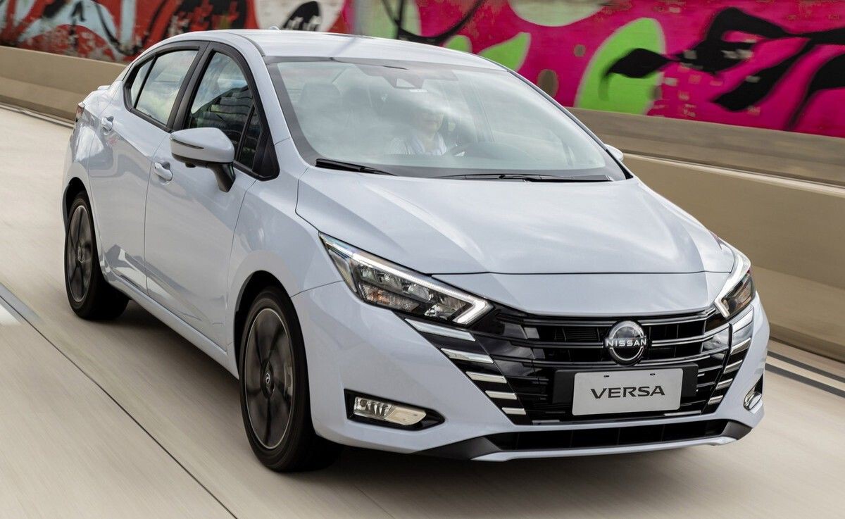 Nissan Versa Nissan Versa