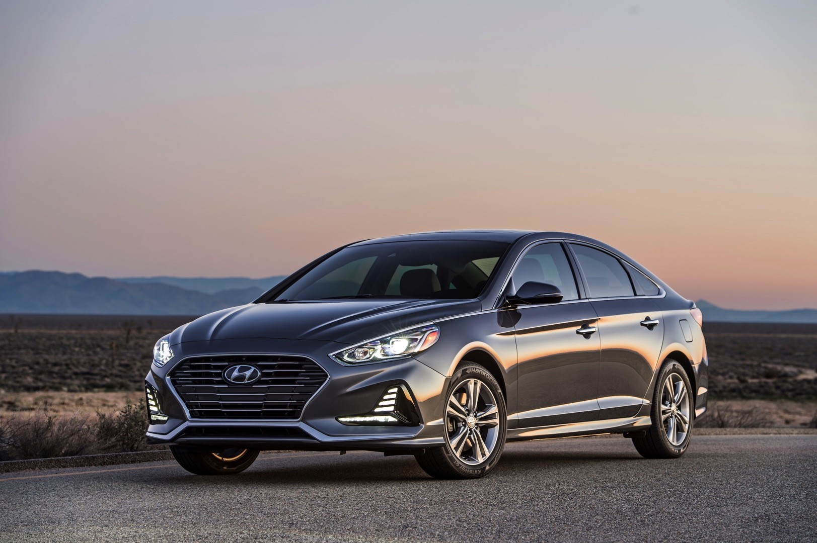 Hyundai Sonata (8th Gen, 2020–Present) Hyundai Sonata (8th Gen, 2020–Present)
